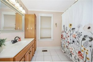 5 bedrooms House in Elmhurst, USA No. 271773