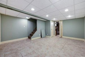 2 bedrooms House in Bellerose, USA No. 272320