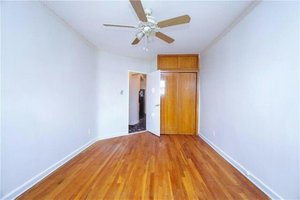 7 bedrooms House in Brooklyn, USA No. 273589