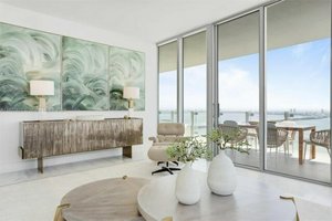 4 bedrooms House in Miami, USA No. 274526