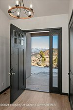 5 bedrooms Commercial property in Glenwood Springs, USA No. 279 - Image 9