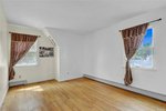 5 bedrooms House in Floral Park, USA No. 279855 - house in USA