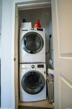 2 bedrooms House in East Elmhurst, USA No. 298932 - house in USA