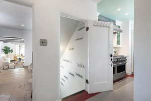 5 bedrooms House in Glendale, USA No. 299427