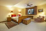 4 bedrooms Commercial property in Edwards, USA No. 303 - Image 11