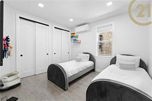 3 bedrooms House in Brooklyn, USA No. 303753