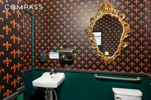 8 bedrooms House in Brooklyn, USA No. 307740