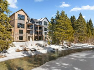 4 bedrooms Bungalow in Keystone, USA No. 311