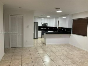 7 bedrooms House in Miami, USA No. 318227