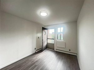 6 bedrooms House in Corona, USA No. 323312