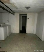 2 bedrooms House in South Ozone Park, USA No. 330482 - house in USA