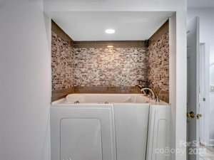 3 bedrooms House in Concord, USA No. 339385