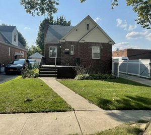 4 bedrooms House in Cambria Heights, USA No. 357339