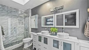 5 bedrooms House in Corona, USA No. 359904