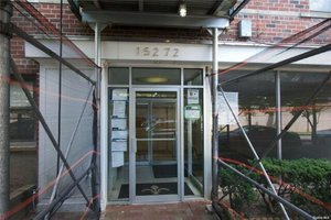 Studio in Flushing, USA No. 365252