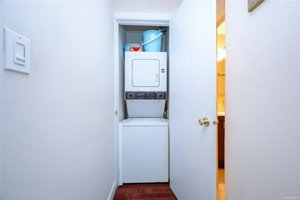 2 bedrooms House in Rego Park, USA No. 365570