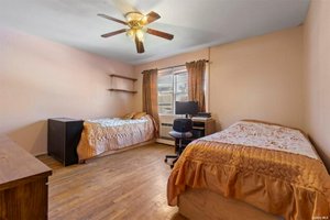 5 bedrooms House in Flushing, USA No. 366162