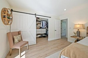 5 bedrooms House in Miami, USA No. 366211