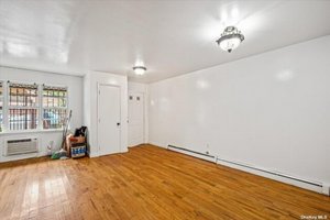 5 bedrooms House in Brownville, USA No. 370601