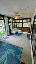 2 bedrooms House in Weeki Wachee, USA No. 371393 - house in USA