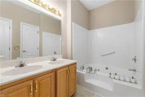 2 bedrooms House in Portsmouth, USA No. 372849