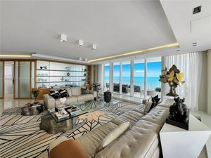 4 bedrooms House in Key Biscayne, USA No. 373253