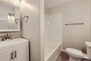 3 bedrooms House in Brooklyn Center, USA No. 373270