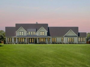 6 bedrooms House in Derry, USA No. 373345