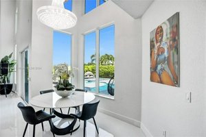 5 bedrooms House in Miramar, USA No. 373503