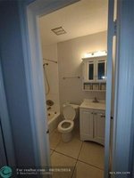 2 bedrooms House in Wilton Manors, USA No. 373608 - house in USA