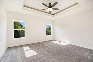 4 bedrooms House in Peculiar, USA No. 373878