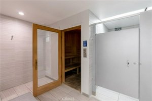 Studio in Long Beach, USA No. 374095