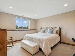 5 bedrooms House in North Liberty, USA No. 374132