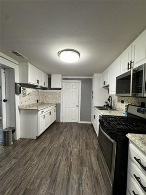 3 bedrooms House in Greenville, USA No. 374538