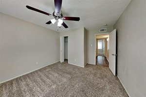 3 bedrooms House in Bedford, USA No. 374695