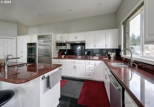 4 bedrooms House in West Linn, USA No. 376792