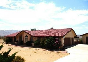 3 bedrooms House in Apple Valley, USA No. 377100