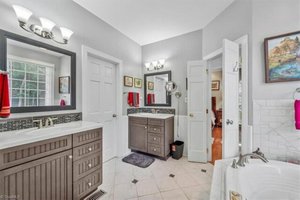 4 bedrooms House in High Point, USA No. 377496