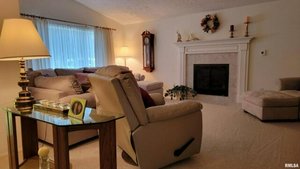 3 bedrooms House in Sherrard, USA No. 378092