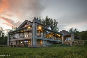 6 bedrooms Commercial property in Avon, USA No. 41