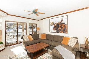 3 bedrooms Cafe / restaurant in Beaver Creek, USA No. 55