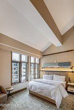 1 bedroom Cafe / restaurant in Avon, USA No. 560256 - Image 2