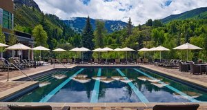 1 bedroom Cafe / restaurant in Avon, USA No. 560256