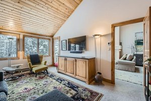 2 bedrooms Cafe / restaurant in Beaver Creek, USA No. 560277