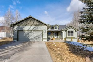 4 bedrooms Commercial property in Gypsum, USA No. 560284