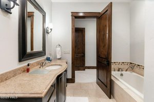 7 bedrooms Commercial property in Edwards, USA No. 560289