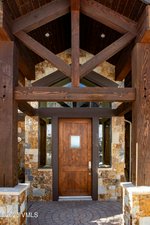 5 bedrooms Commercial property in Avon, USA No. 560302 - Image 26