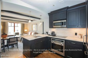 2 bedrooms Cafe / restaurant in Avon, USA No. 560317