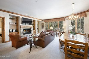 2 bedrooms Cafe / restaurant in Beaver Creek, USA No. 61
