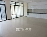 3 bedrooms Apartment in Thanh Xuan, Vietnam No. 228 - Image 2